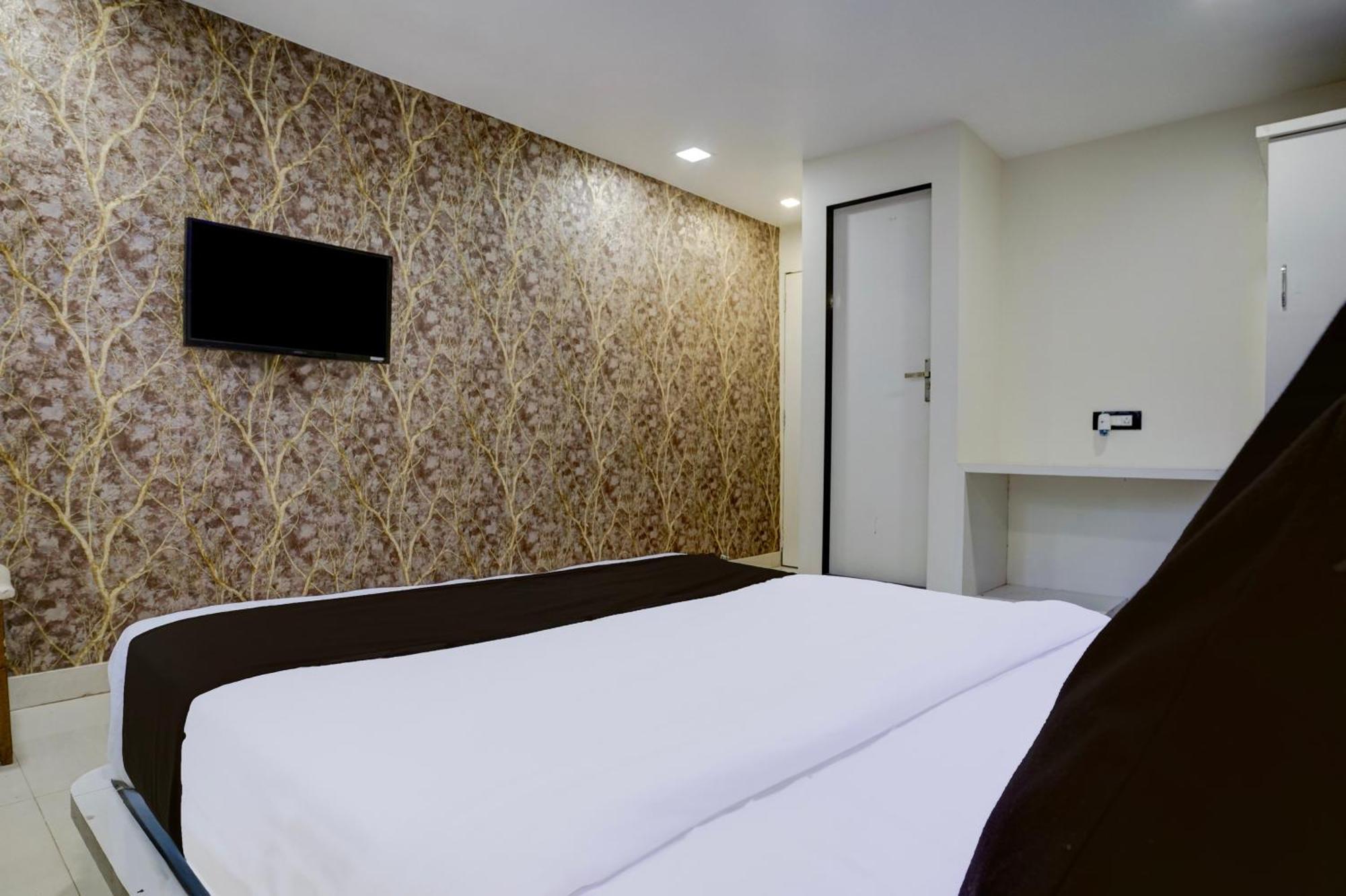 Hotel O Golden Star Bombay Eksteriør billede