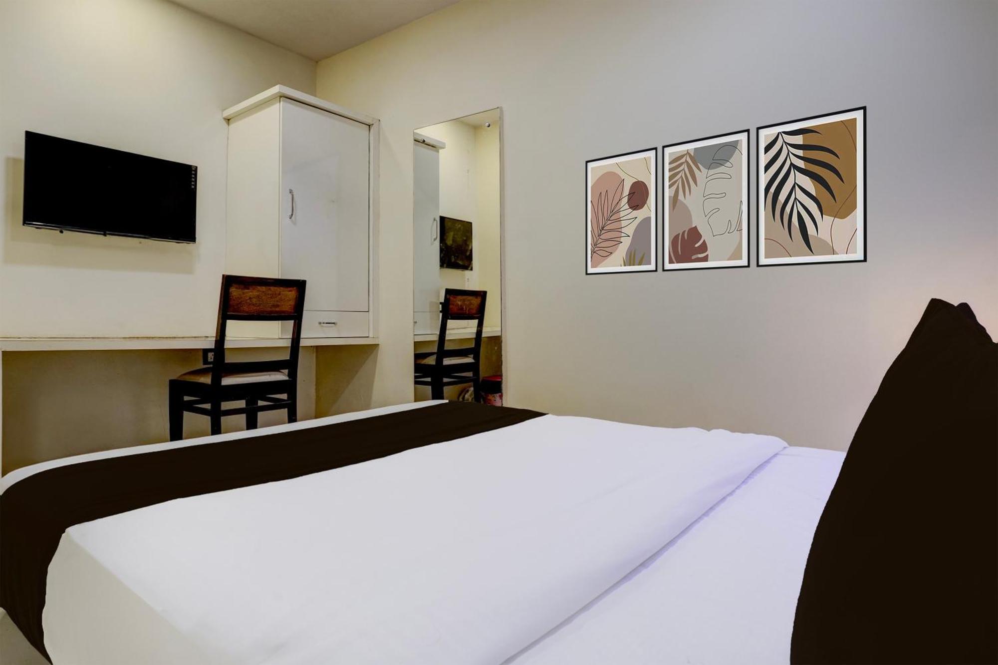 Hotel O Golden Star Bombay Eksteriør billede
